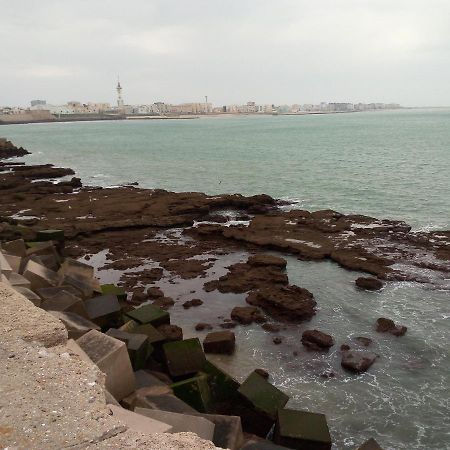 Apartamento Fenicia Con Aparcamiento Incluido Vistas Al Mar Cádiz Kültér fotó