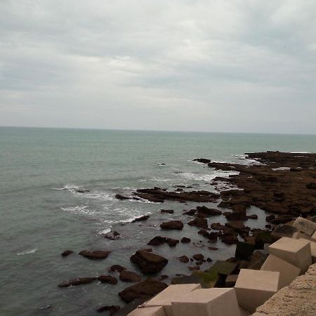 Apartamento Fenicia Con Aparcamiento Incluido Vistas Al Mar Cádiz Kültér fotó