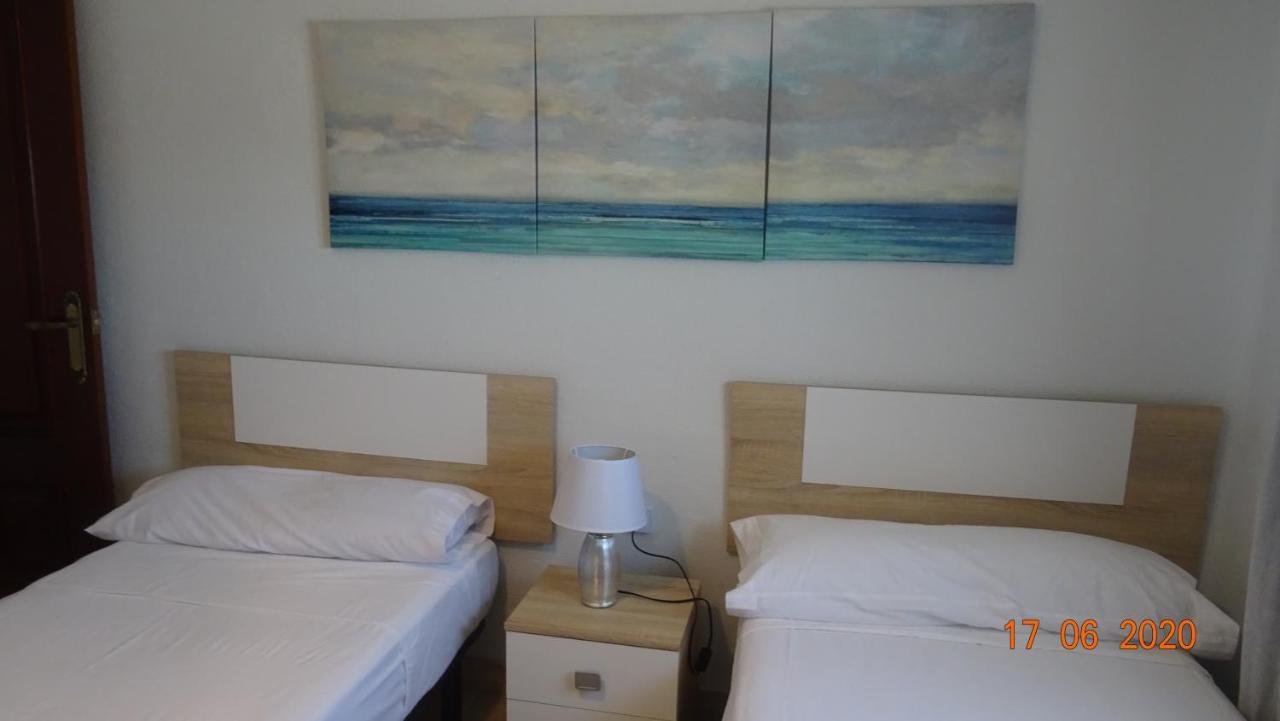 Apartamento Fenicia Con Aparcamiento Incluido Vistas Al Mar Cádiz Kültér fotó