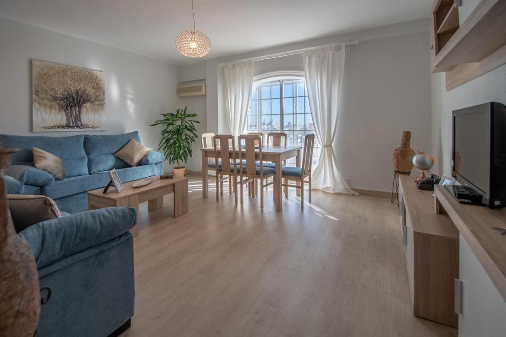 Apartamento Fenicia Con Aparcamiento Incluido Vistas Al Mar Cádiz Kültér fotó