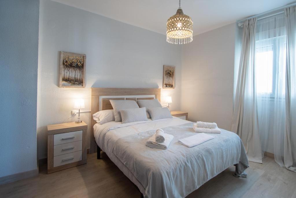 Apartamento Fenicia Con Aparcamiento Incluido Vistas Al Mar Cádiz Kültér fotó