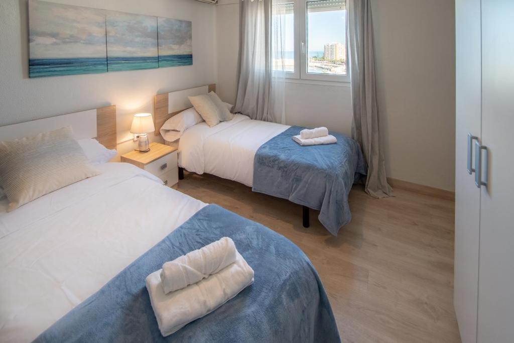 Apartamento Fenicia Con Aparcamiento Incluido Vistas Al Mar Cádiz Kültér fotó