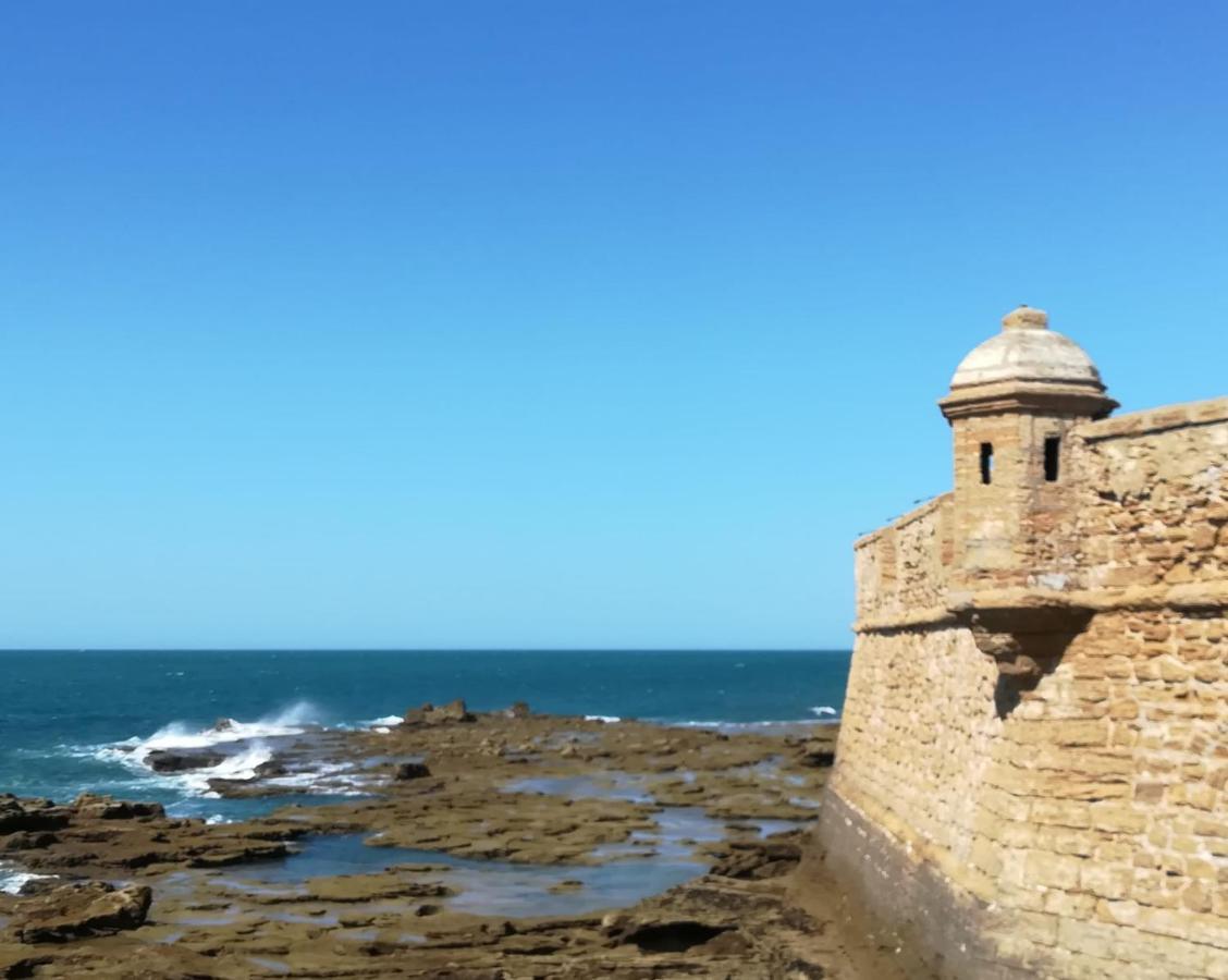 Apartamento Fenicia Con Aparcamiento Incluido Vistas Al Mar Cádiz Kültér fotó